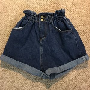 NWOT Paperbag denim shorts